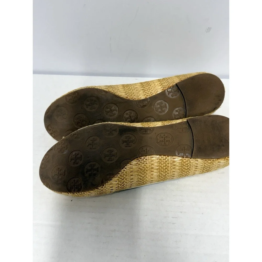Tory Burch Raffia Ballet Flats Size 6 Gold‎ Logo Medallion Slip On